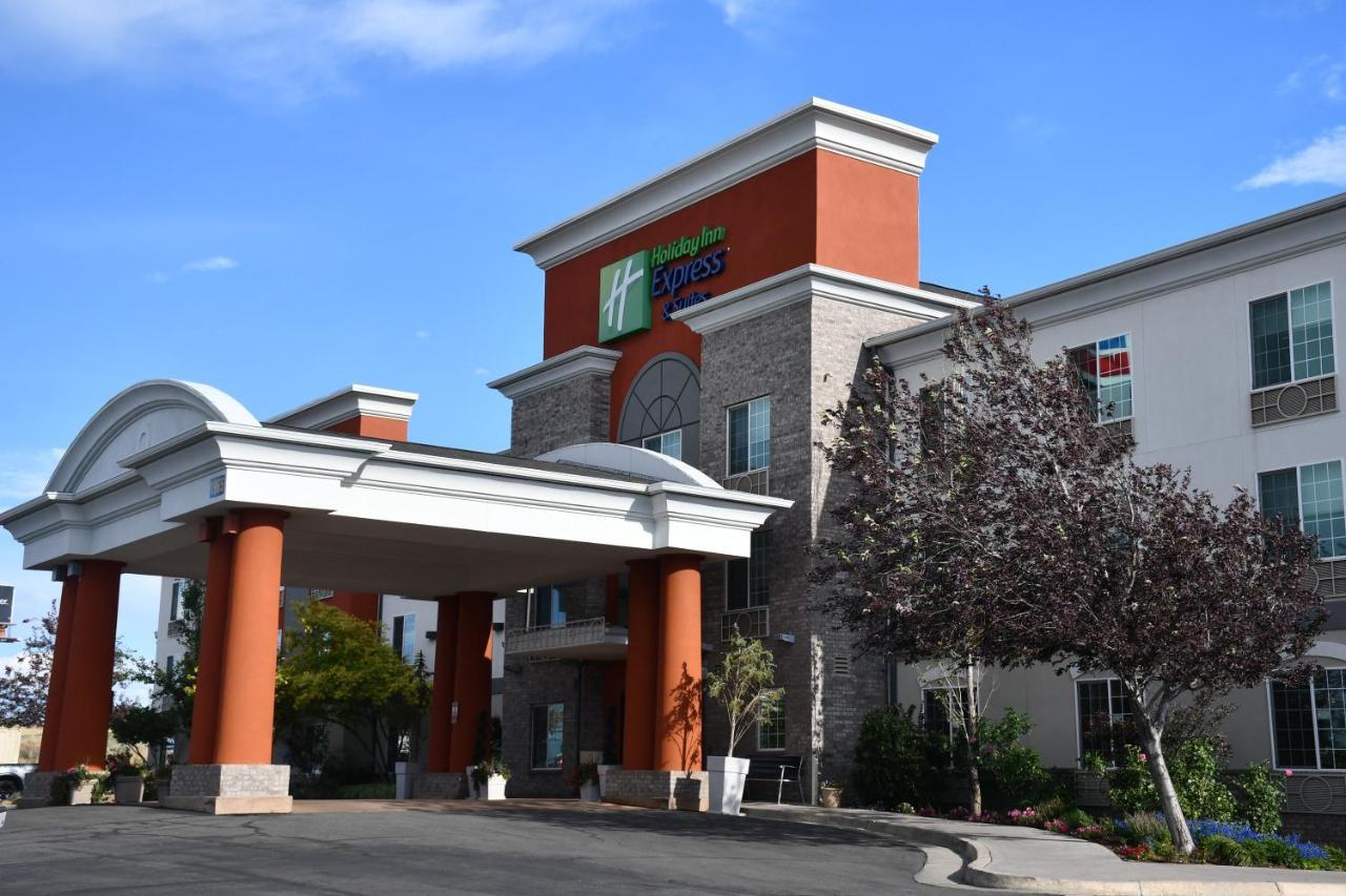Holiday Inn Express Hotel & Suites Evanston By Ihg Esterno foto