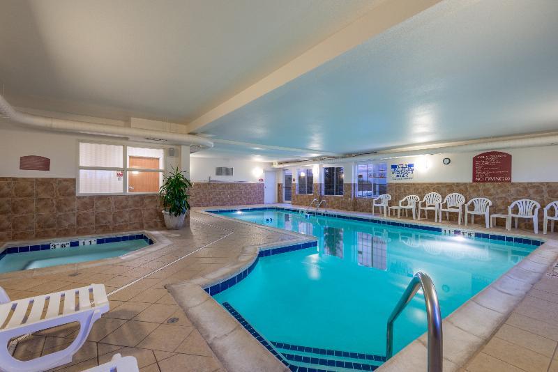 Holiday Inn Express Hotel & Suites Evanston By Ihg Esterno foto