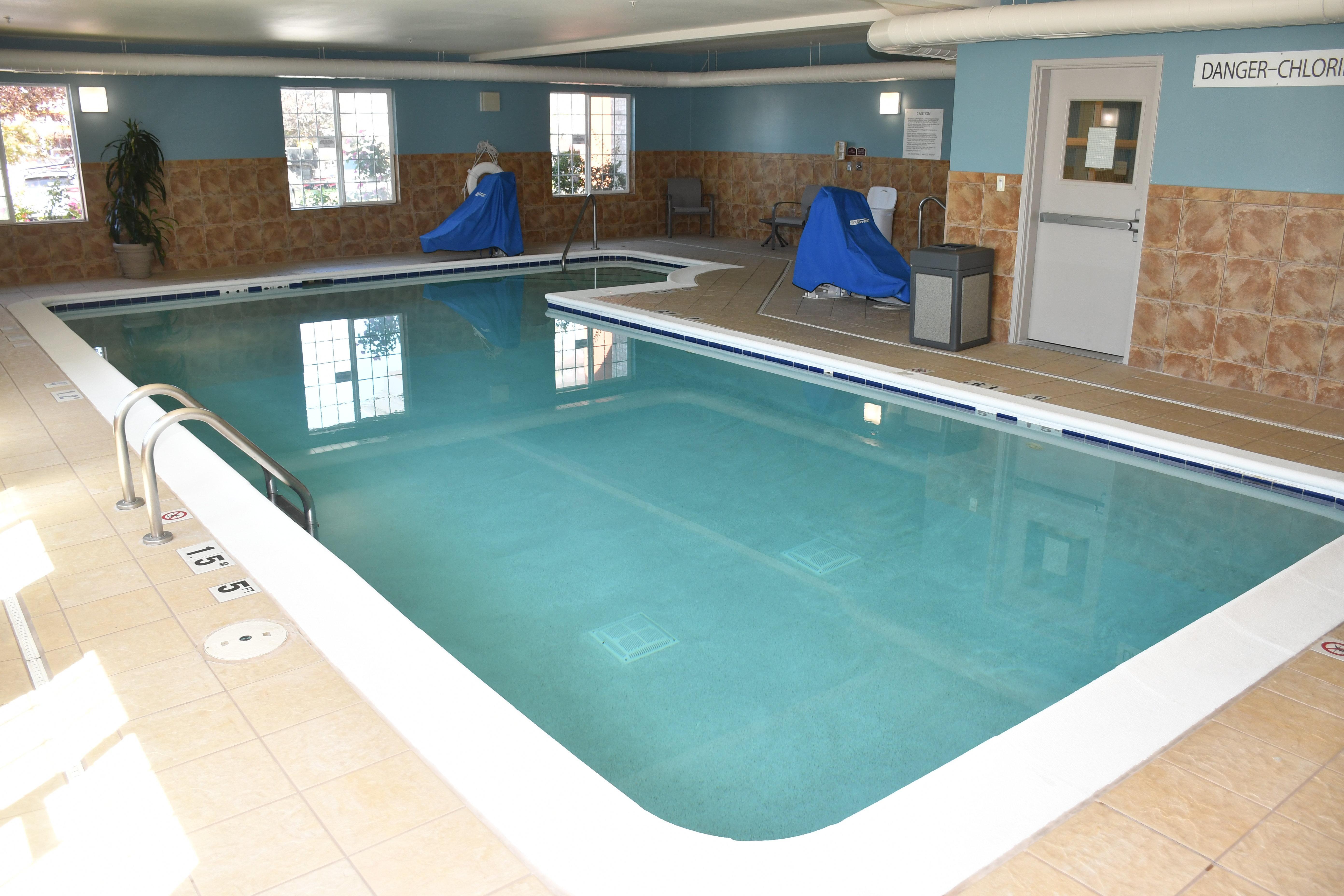Holiday Inn Express Hotel & Suites Evanston By Ihg Esterno foto