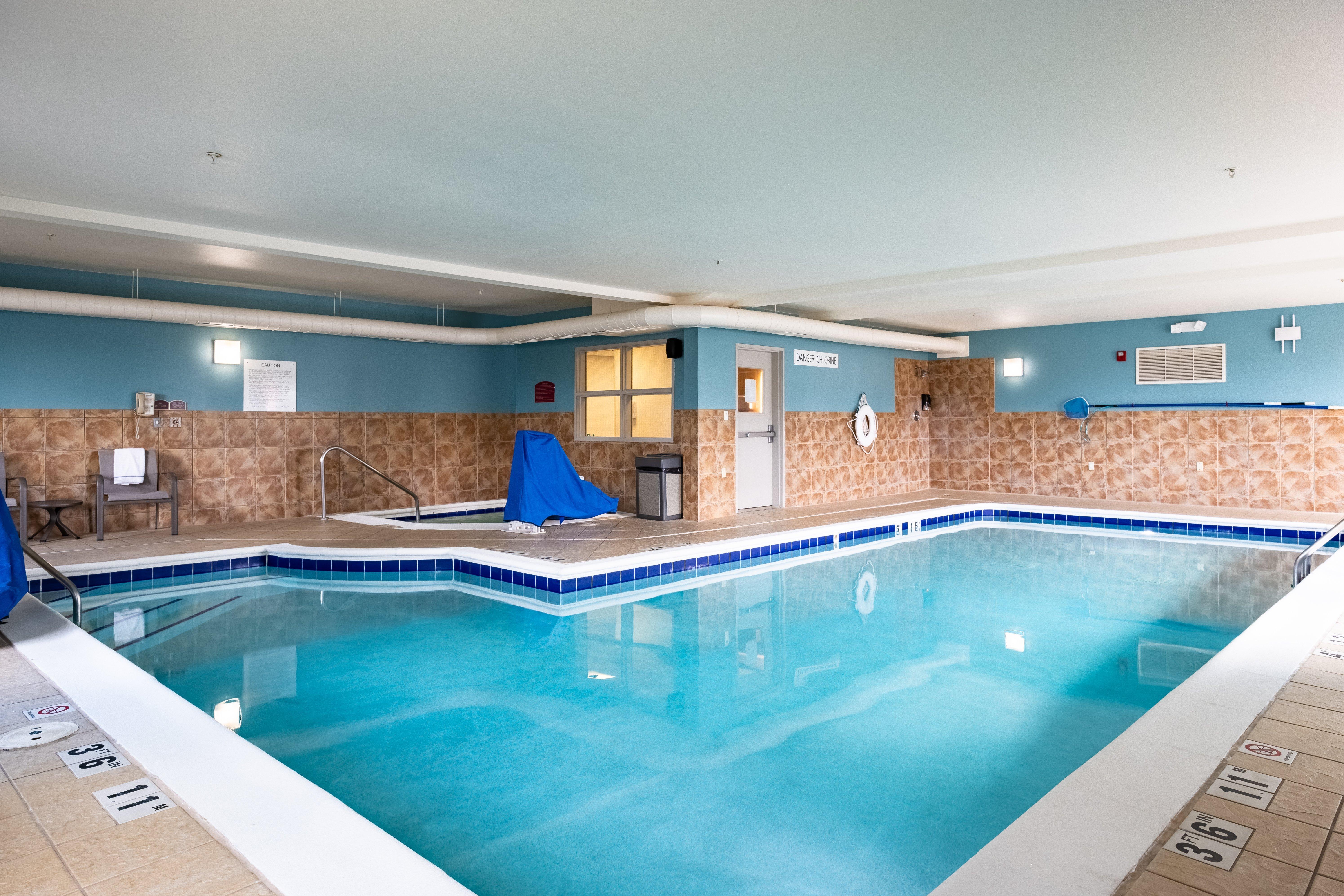 Holiday Inn Express Hotel & Suites Evanston By Ihg Esterno foto